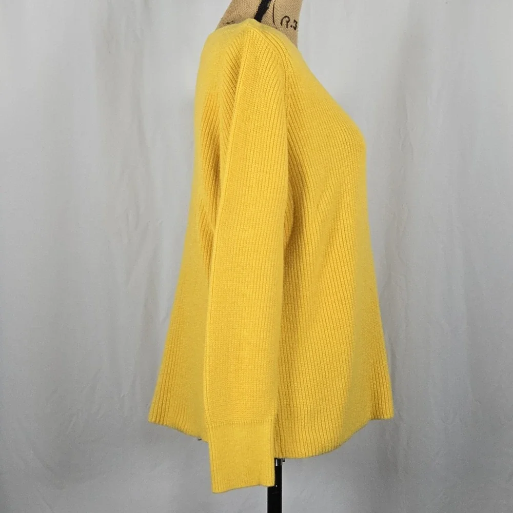 Banana Republic Women's L Yellow Ribbed Knit Boatneck Sweater